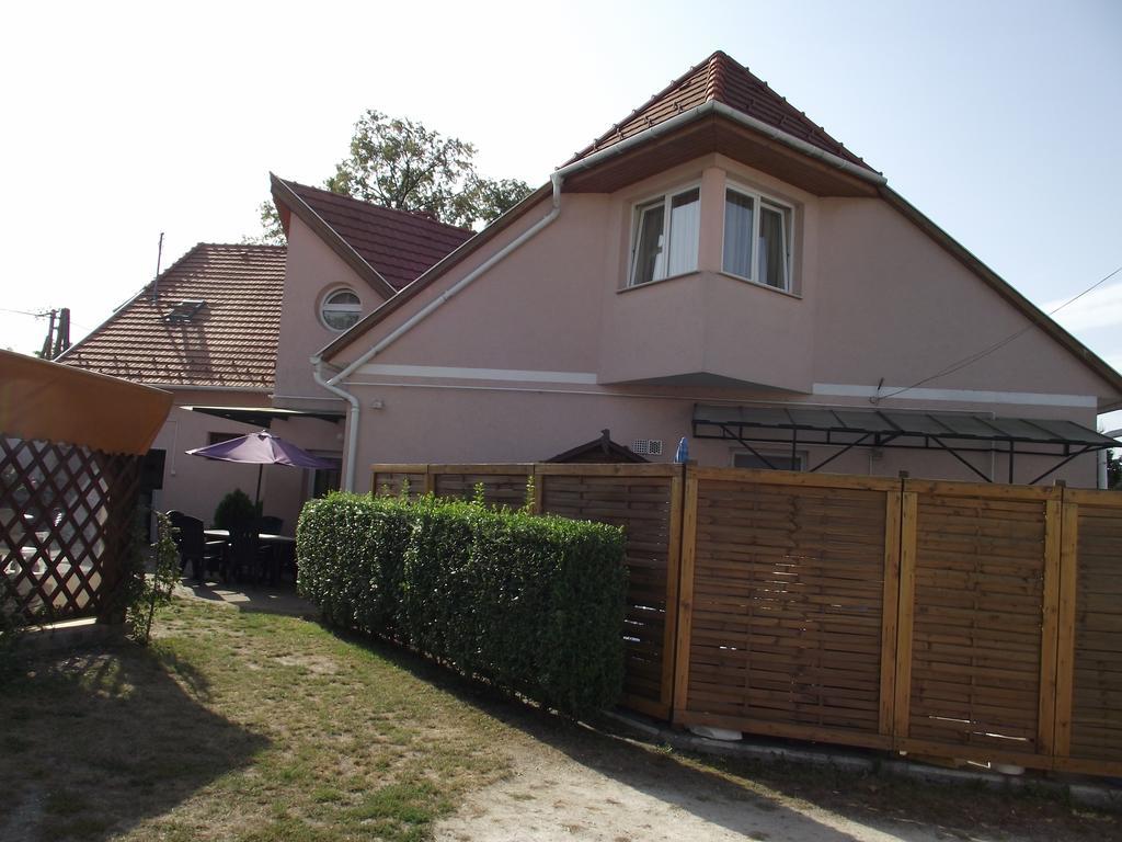 Ludas Fogado Nagyalasony Exterior photo